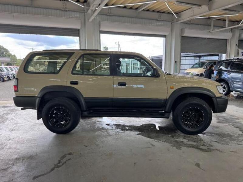HILUX SURF