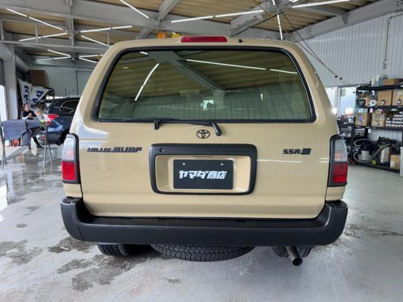 HILUX SURF