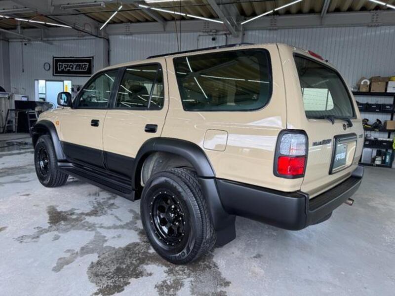 HILUX SURF