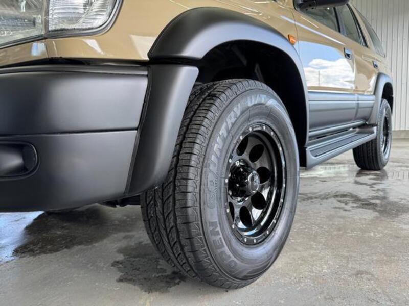 HILUX SURF