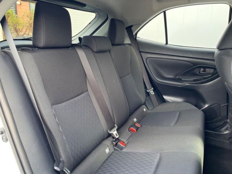 YARIS CROSS