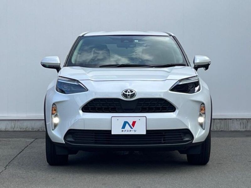 YARIS CROSS