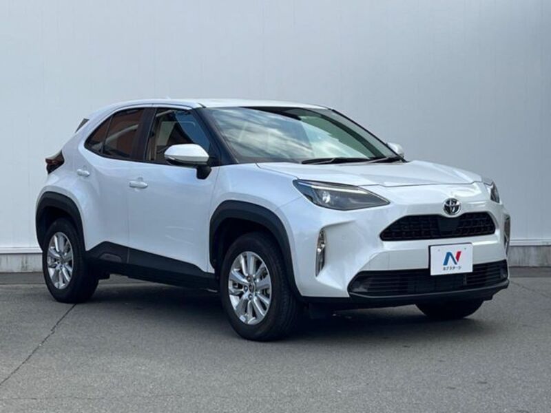 YARIS CROSS