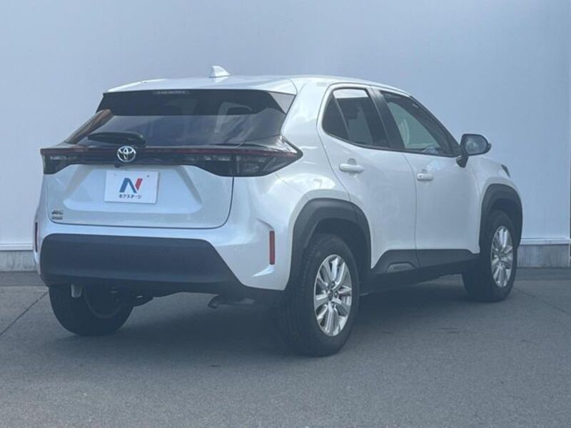 YARIS CROSS