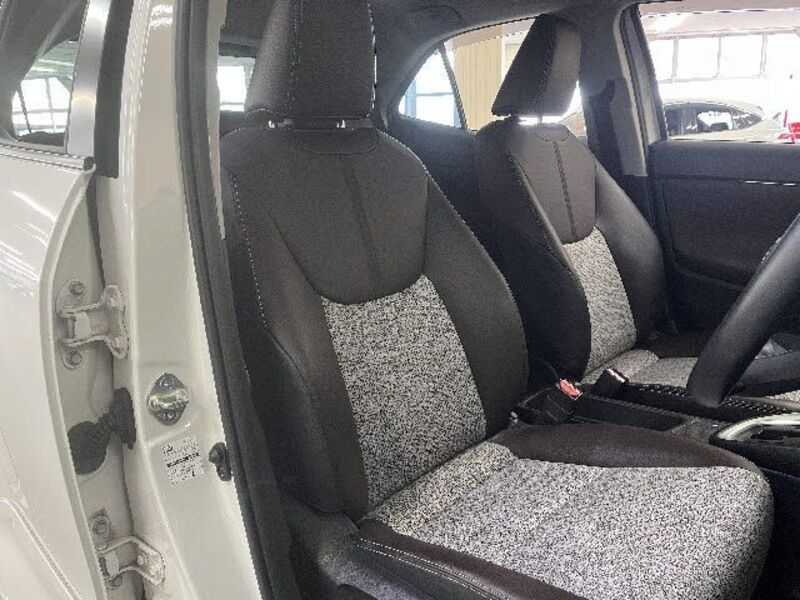YARIS CROSS