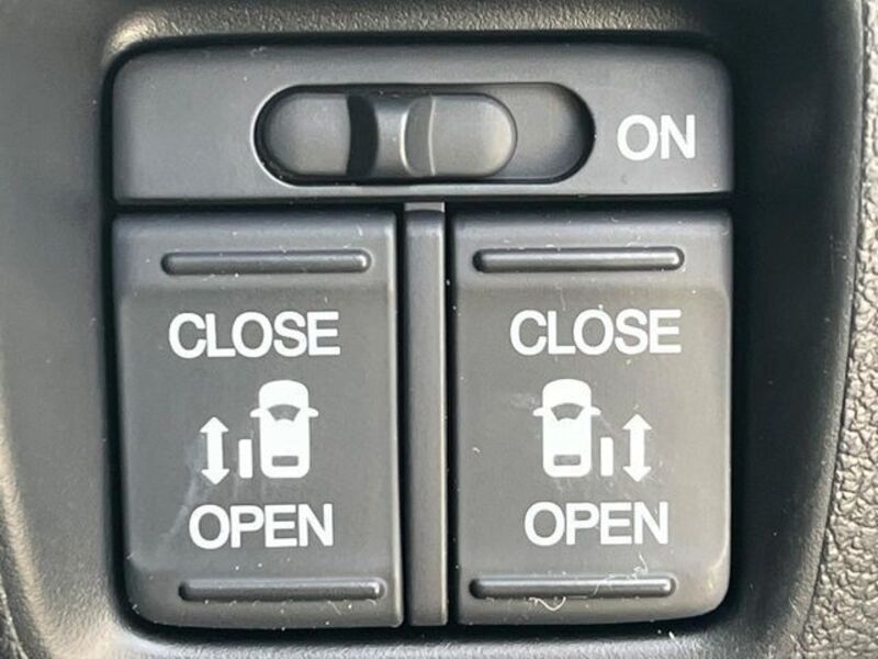 N BOX