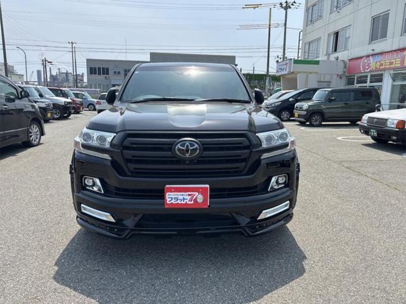 LAND CRUISER