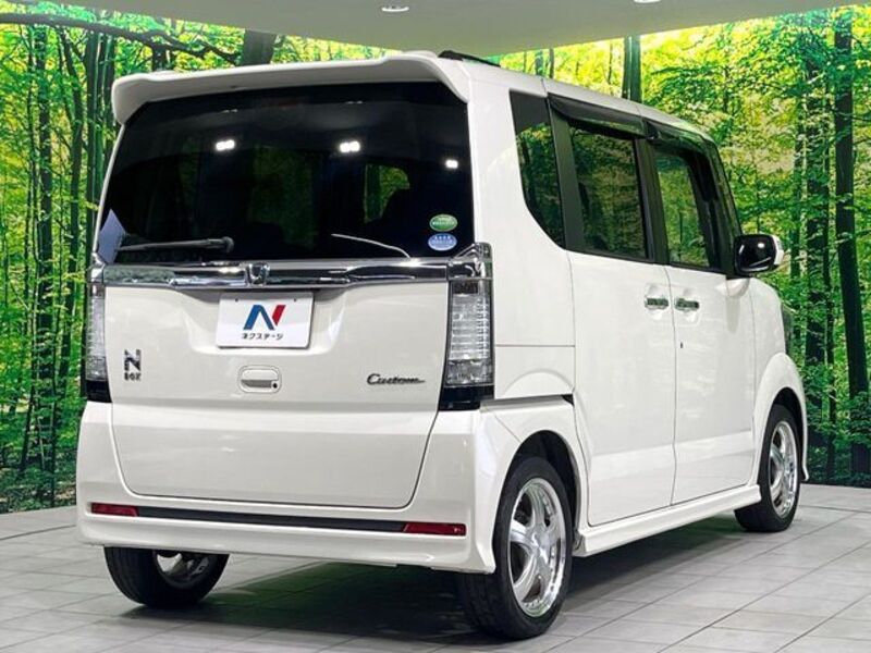 N BOX CUSTOM
