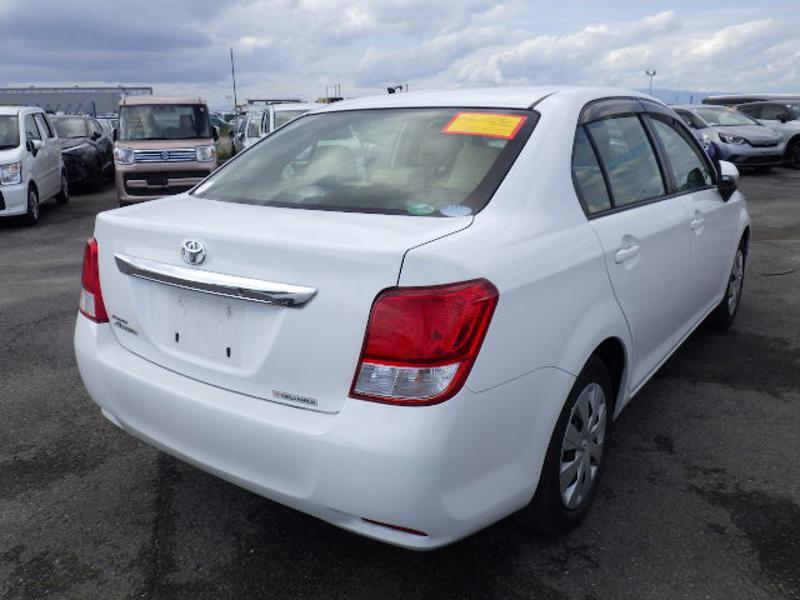 COROLLA AXIO