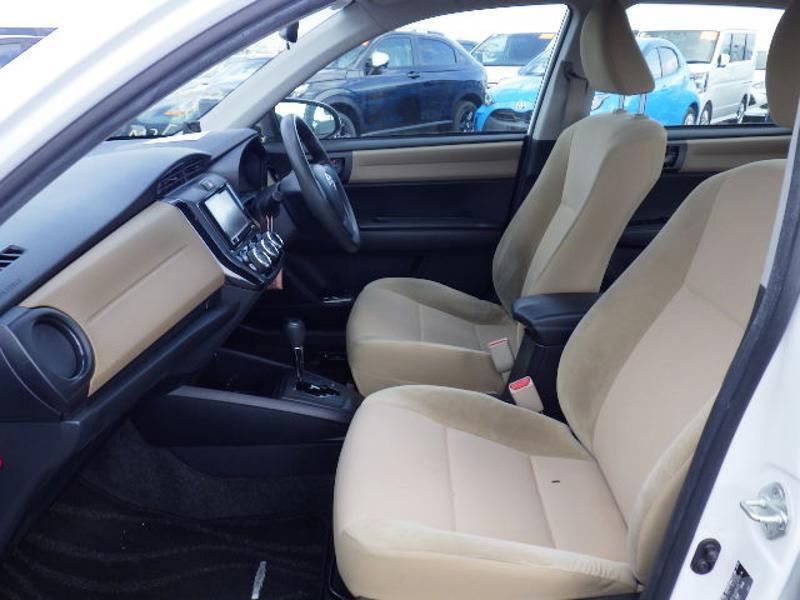 COROLLA AXIO