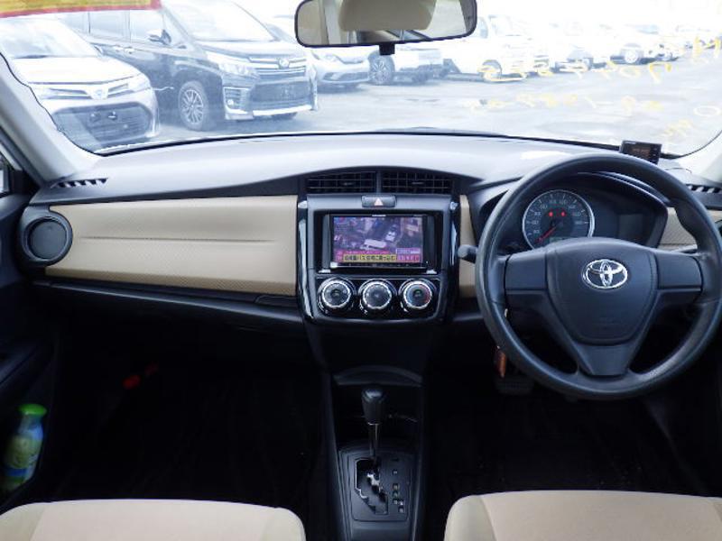 COROLLA AXIO