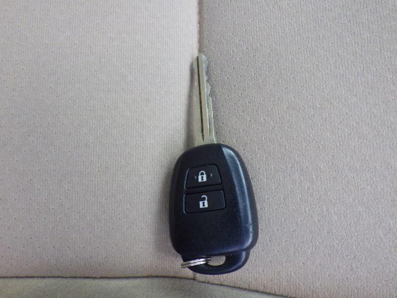 COROLLA AXIO