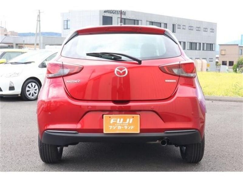 MAZDA2