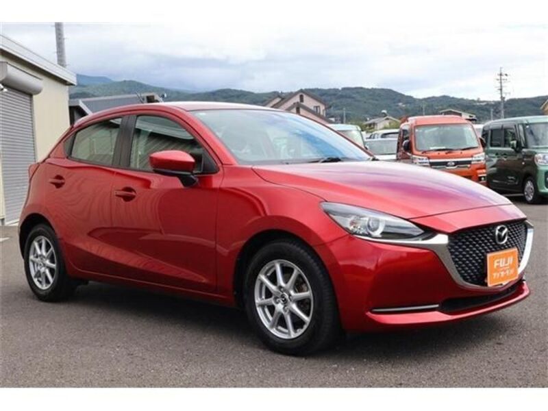 MAZDA2