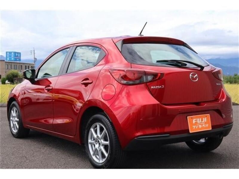 MAZDA2
