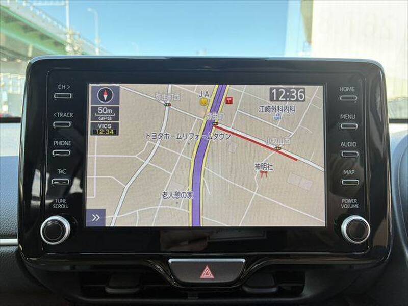 YARIS CROSS