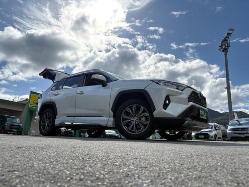 RAV4