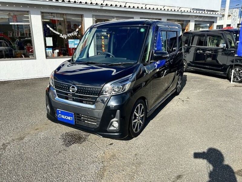 NISSAN DAYZ ROOX