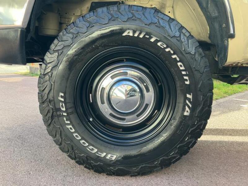 HILUX SURF