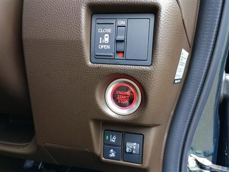 N BOX
