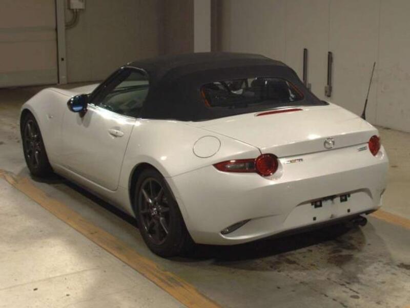 ROADSTER