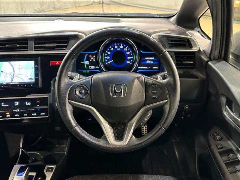 FIT HYBRID