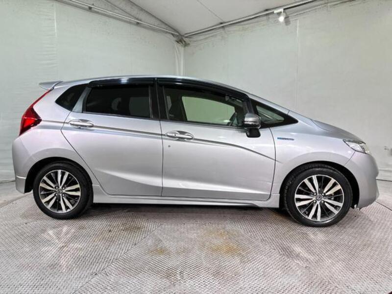 FIT HYBRID