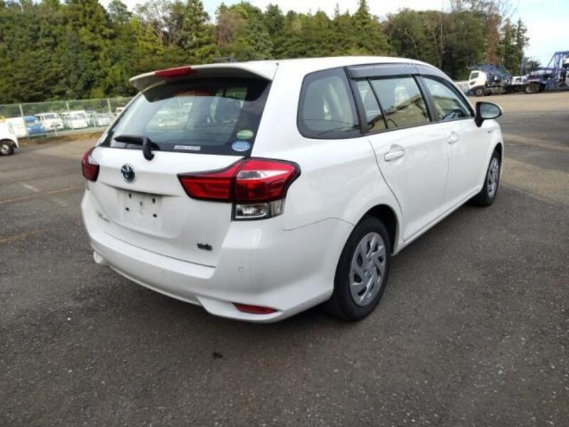COROLLA FIELDER