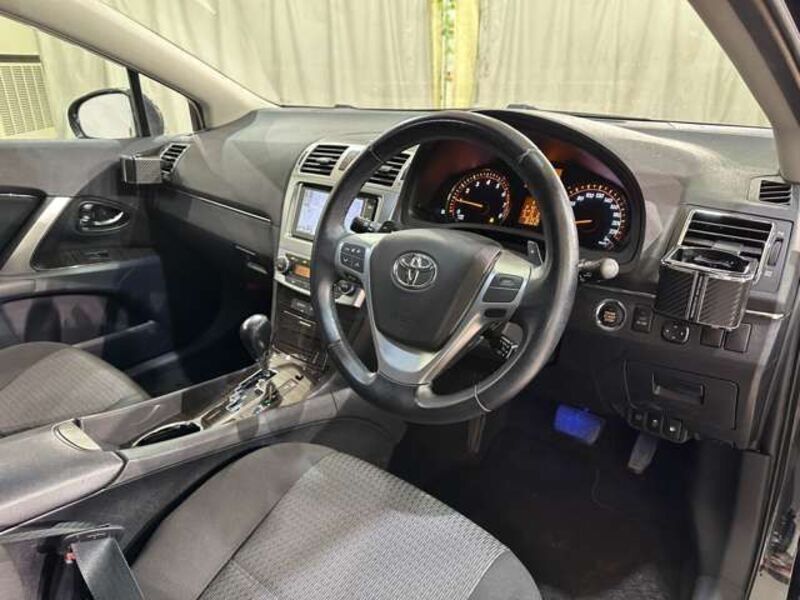 AVENSIS WAGON