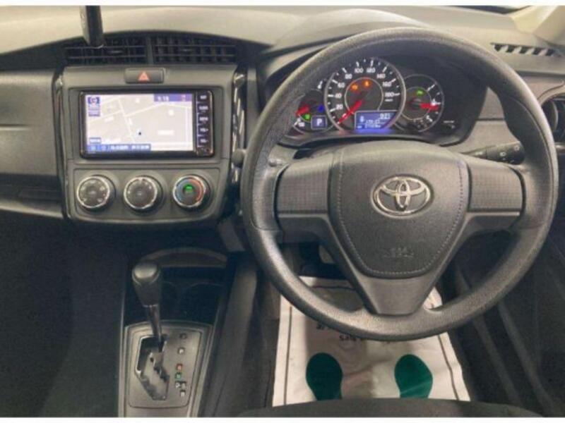 COROLLA AXIO