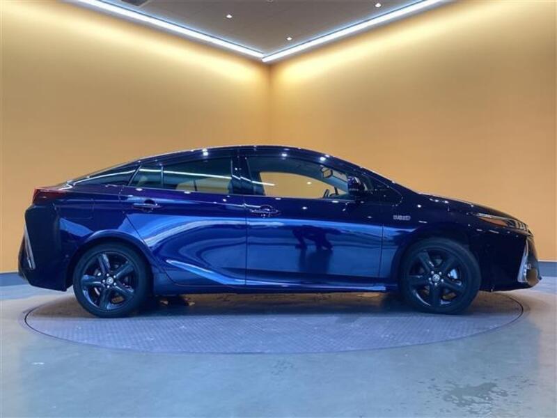 PRIUS PHV