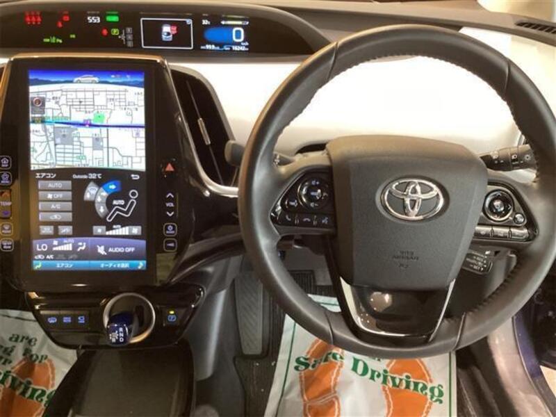 PRIUS PHV