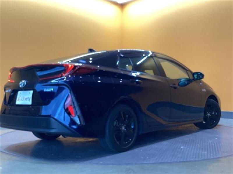 PRIUS PHV
