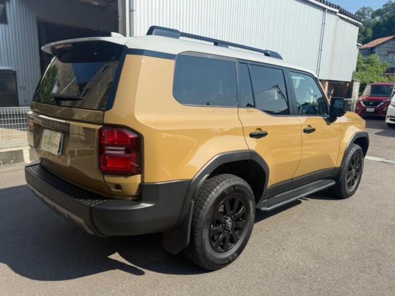 LAND CRUISER 250