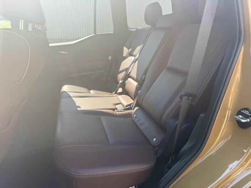 LAND CRUISER 250