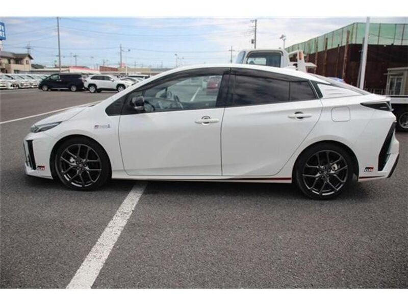 PRIUS PHV