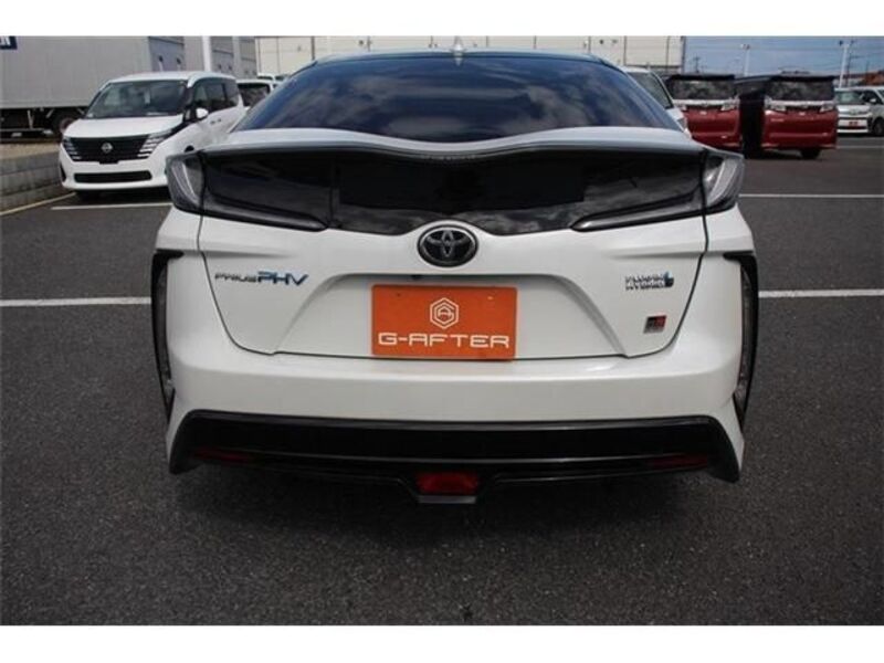 PRIUS PHV