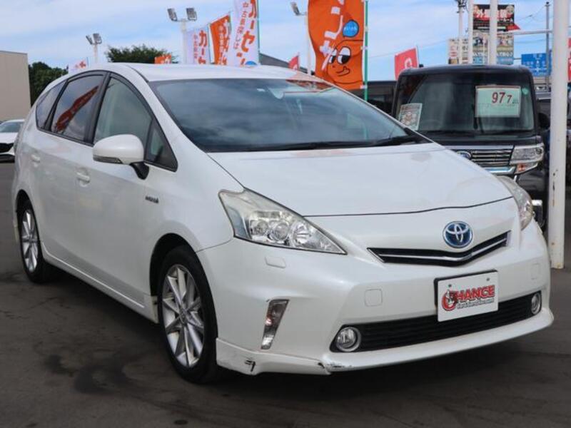 PRIUS ALPHA