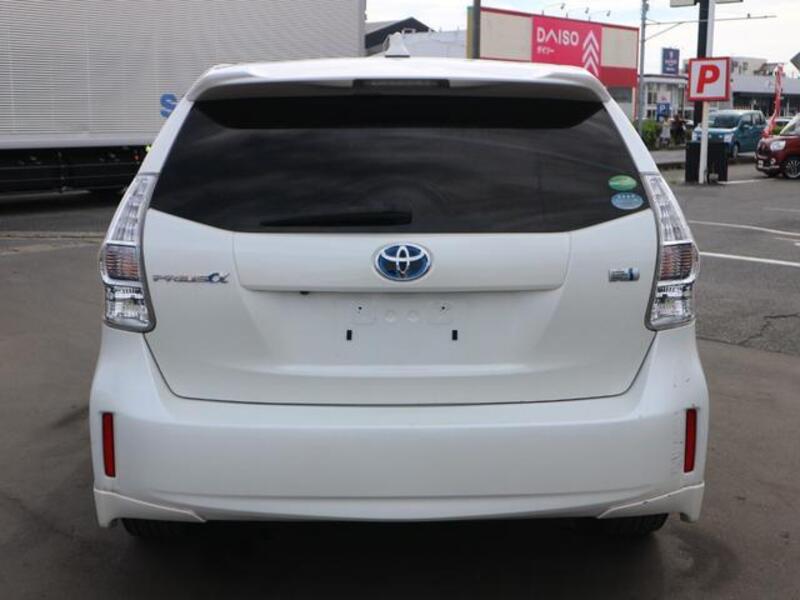 PRIUS ALPHA