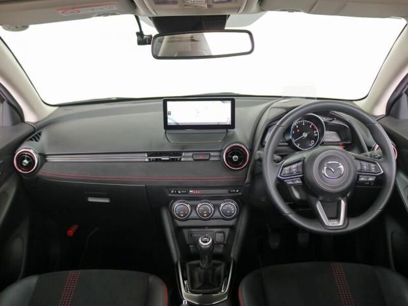 MAZDA2