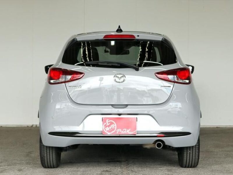 MAZDA2