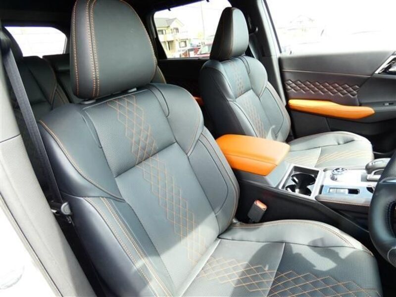 OUTLANDER PHEV