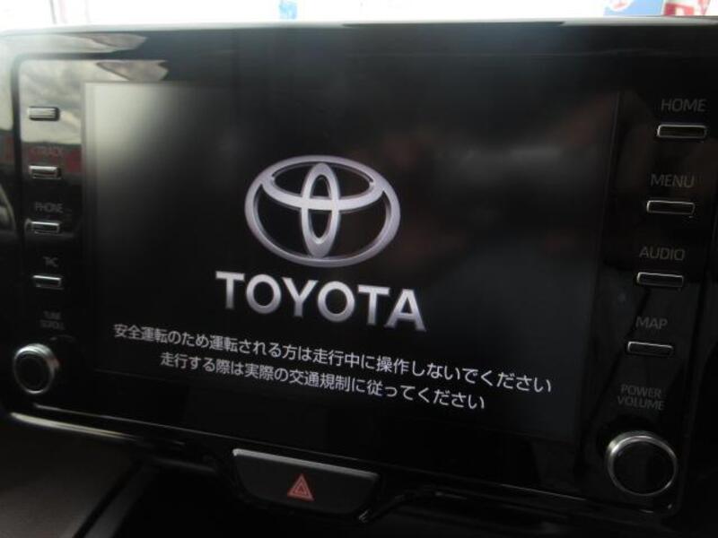 YARIS CROSS