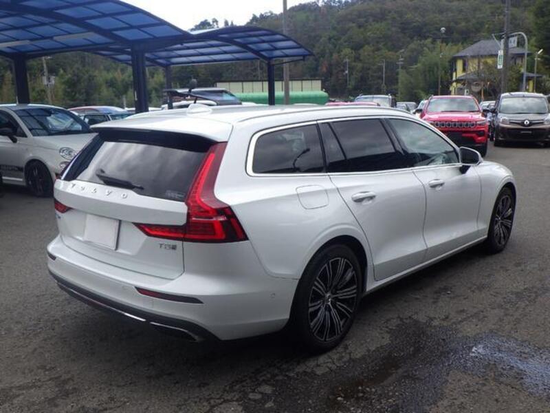 V60