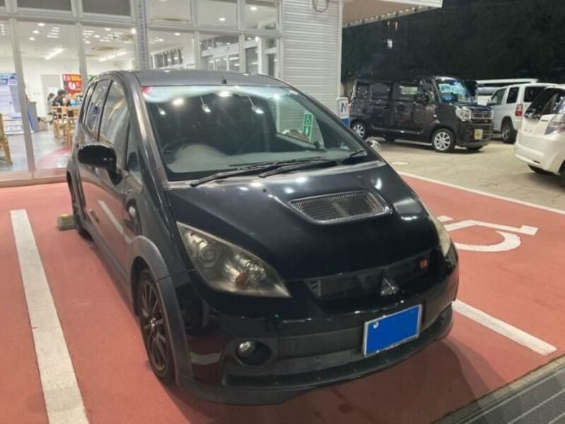 MITSUBISHI COLT