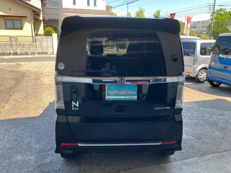 N BOX CUSTOM
