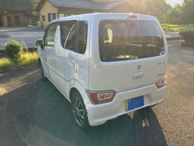 WAGON R