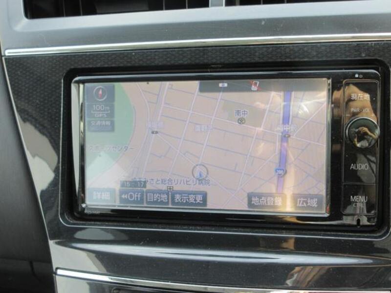 PRIUS ALPHA