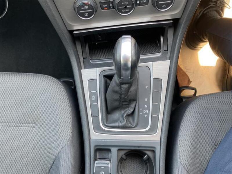GOLF VARIANT