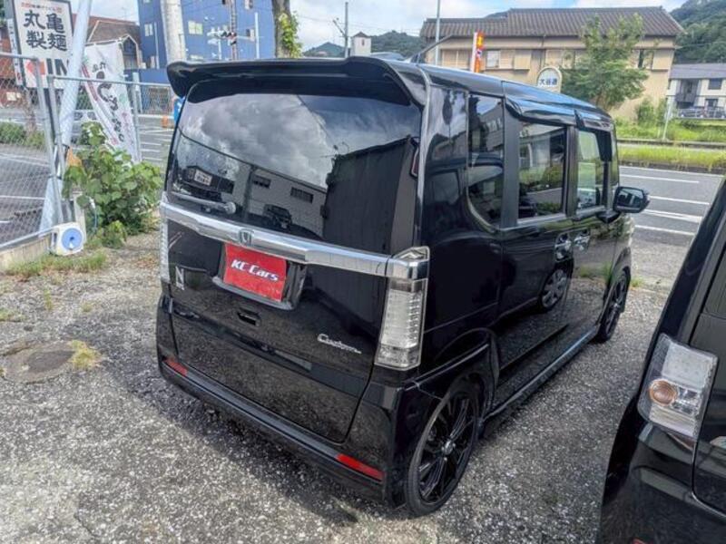 N BOX CUSTOM